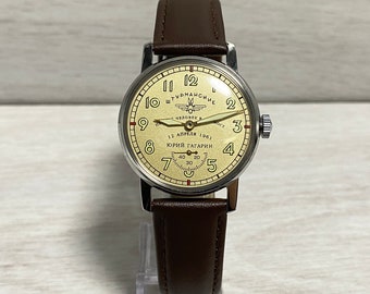 Wristwatch Pobeda USSR Vintage Style 1980s Победа