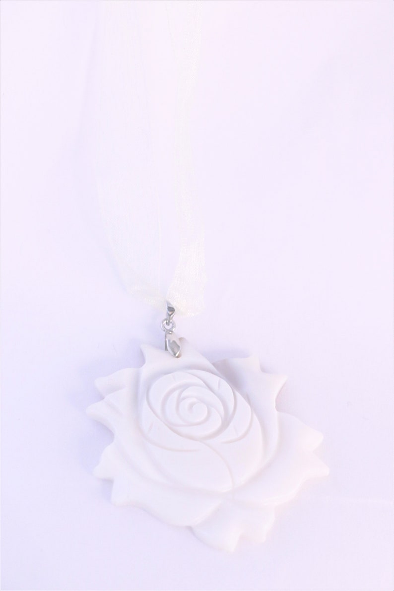 unique carved pearl rose 18k white gold plated chain and pendant X32