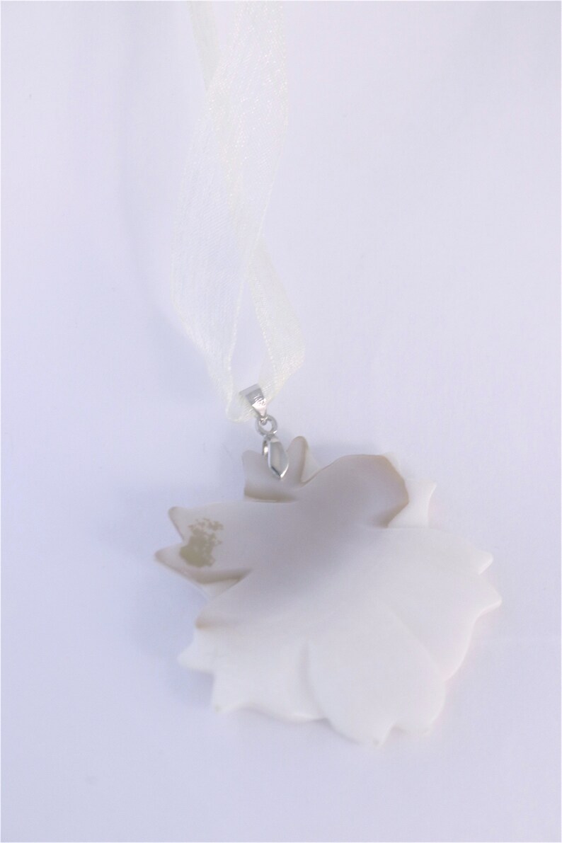 unique carved pearl rose 18k white gold plated chain and pendant X32
