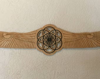 Alas egipcias de 89 cm con una semilla de vida y arte mural Sri Yantra, natural y negro - Geometría Sagrada