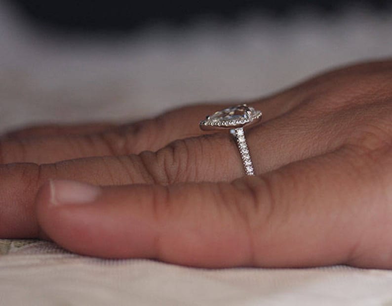 Bridal Ring Diamond Simulant Engagement Ring Wedding Ring Sterling Silver Ring Pear 9x6mm Natural White Topaz Engagement Ring Halo