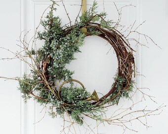 Juniper | Fresh Cut Oregon Juniper Box | DIY Craft | Wedding | Fresh Cut | Berries | Swag | Boughs | Cuttings | Holiday Greenery | Greens