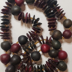 Vintage red and black, beaded, wood beaded necklace