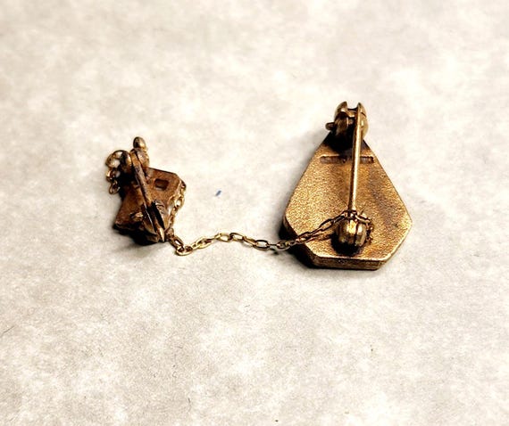 Vintage '64 RHS graduation gold tone lapel chain pin View 3
