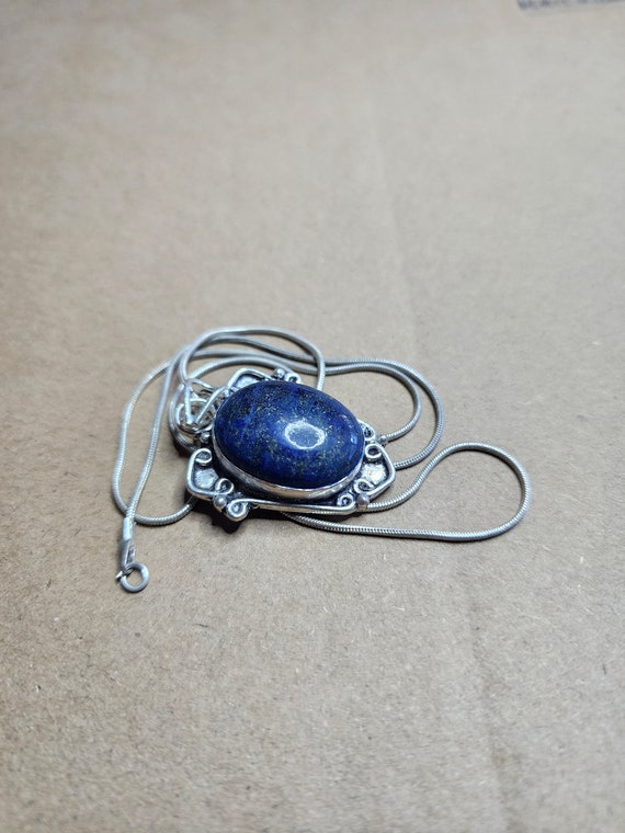 Vintage, stone, Lapis Lazuli, blue pendant. Neckla