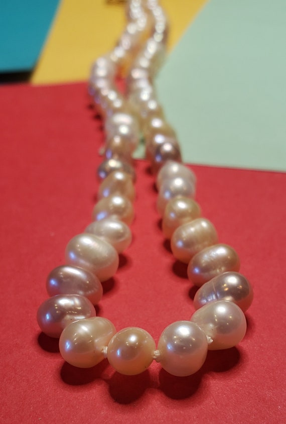 Vintage, real pearl, pink, lavendar, cream colore… - image 3