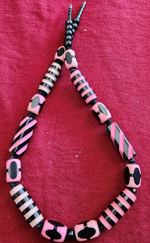Vintage, black and pink beaded, necklace