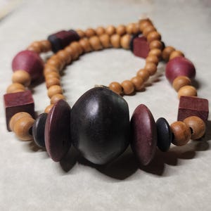 Vintage red black and wood beaded chunky necklace