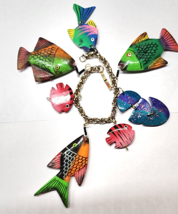 Vintage, colorful painted, wood fish shaped charm… - image 5