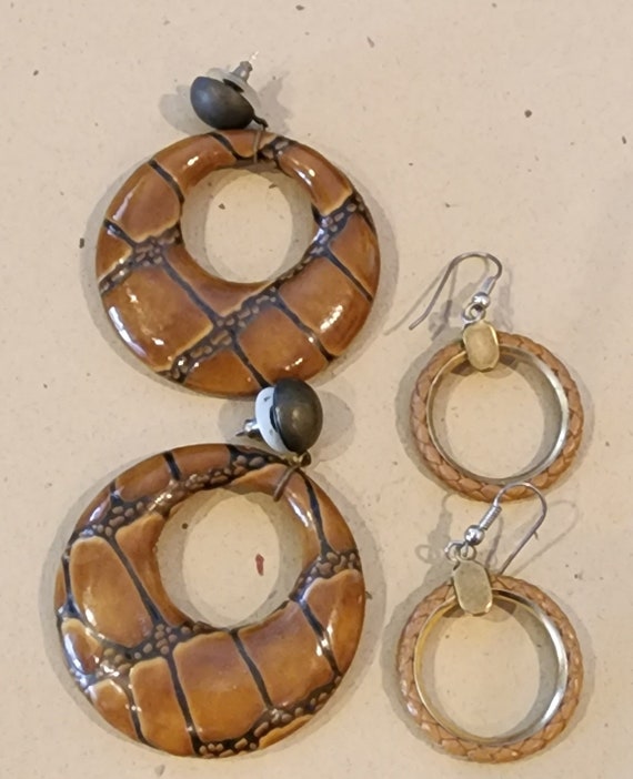 Vintage, 2 pairs of loop, dangle earrings - image 5
