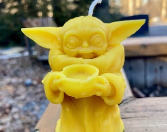 Grogu candle, baby Yoda candle. 100% pure beeswax handmade candle