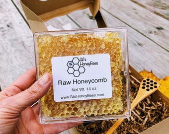 Raw Honeycomb gift box. Honey gift box with wooden honey dipper. Raw honey comb + Free shipping!