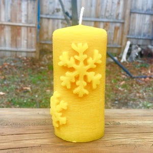 Snowflake Beeswax Pillar Candle: 100% Pure, 30+ Hour Burn