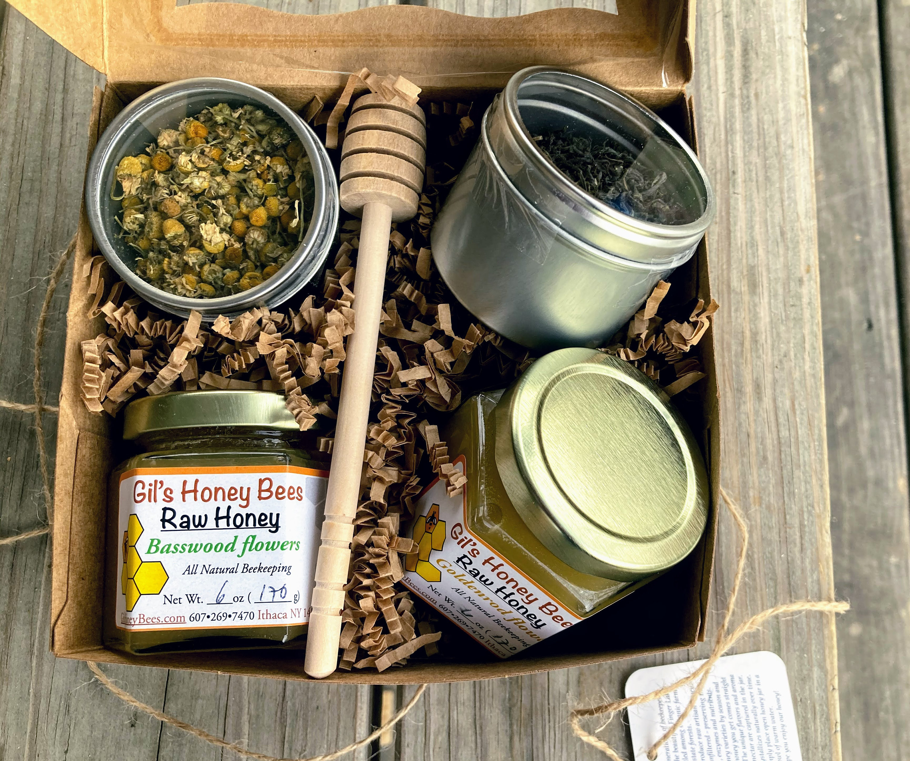 Artisan Honey and Organic Tea Gift box: Raw Honey, wooden dipper