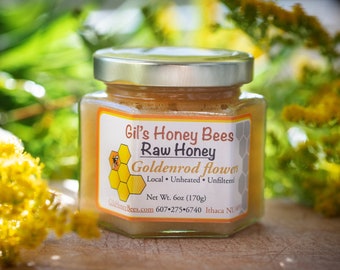 Hexagon honey jar, one jar of 6oz raw varietal honey