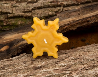 Pure beeswax candle snowflake shaped. Molded candle made from 100% natural beeswax, snowflake candle, floating snowflake, holiday candle