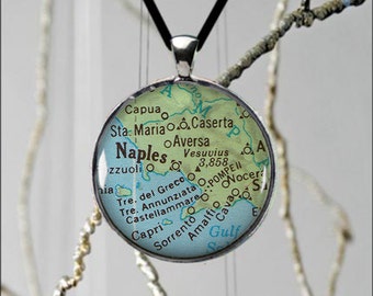 Pinfildi Napoli ITALY good LUCK pendent HORN in ceramic hand painted In gift box