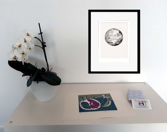 Ballon und Eule - Original-Radierung - Druckgrafik - Miniatur - limitierte Auflage: 50 signiert und nummeriert Marlene Neumann
