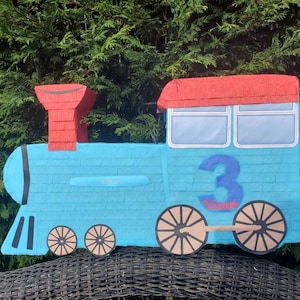 Zug-Pinata 36 cm x 58 cm