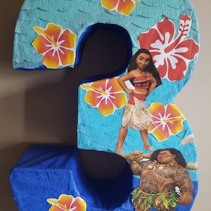 Number pinata inspired by Moana