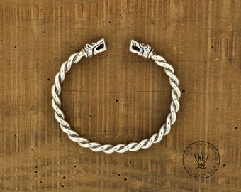 Wolf Viking Bracelet Sterling Silver L size Hand-braided Viking Bracelet  / Wolves heads bracelet Wolf Jewelry / Ulf