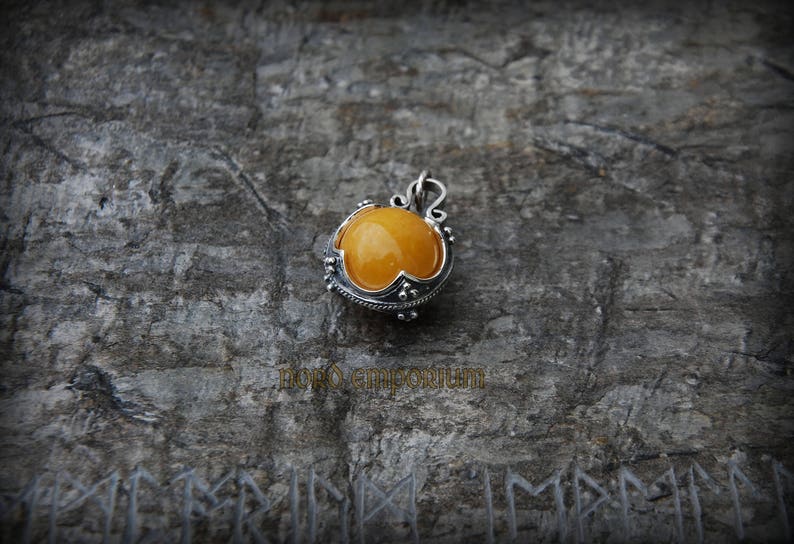 Viking Amber Pendant Sterlig Silver /& Natural Baltic Amber