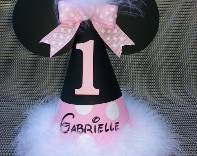 Minnie Mouse birthday party hat with name; light pink