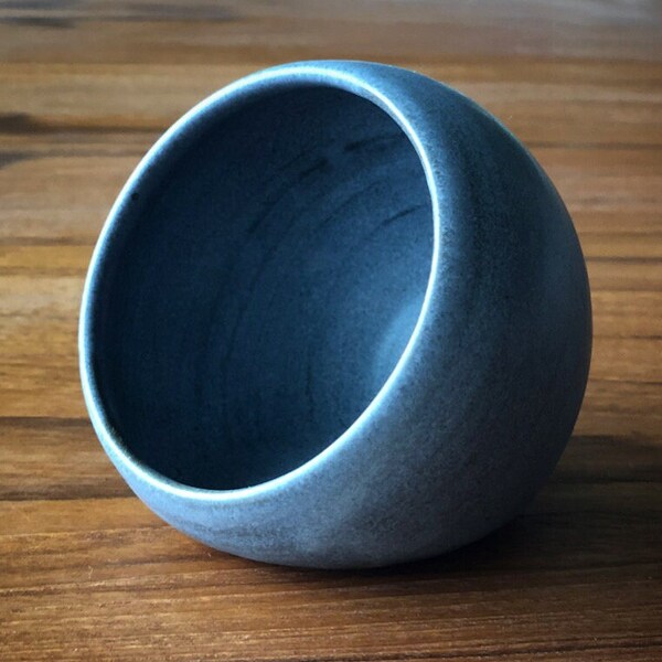 Moody blue ceramic salt cellar • slate salt pig • salt bowl • salt serving • pinch of salt handmade in red clay •moody blue grey glaze •