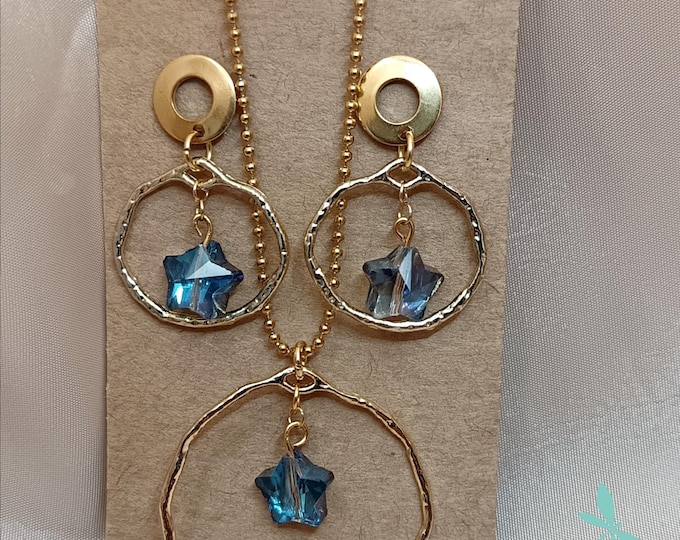 Star pendant necklace and earrings.