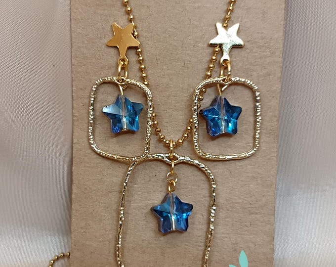 Star pendant necklace and earrings.