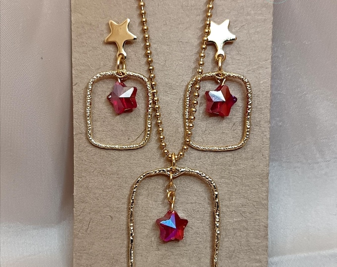 Star pendant necklace and earrings.