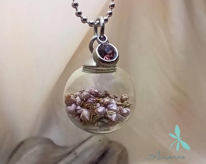 Glass sphere necklace with heather flowers. Real flower necklace. Boho necklace. Terrarium necklace.