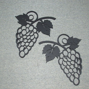 Two Wine Grape Bunches Bushel&#39;s Wood Wall Art Decor Vine