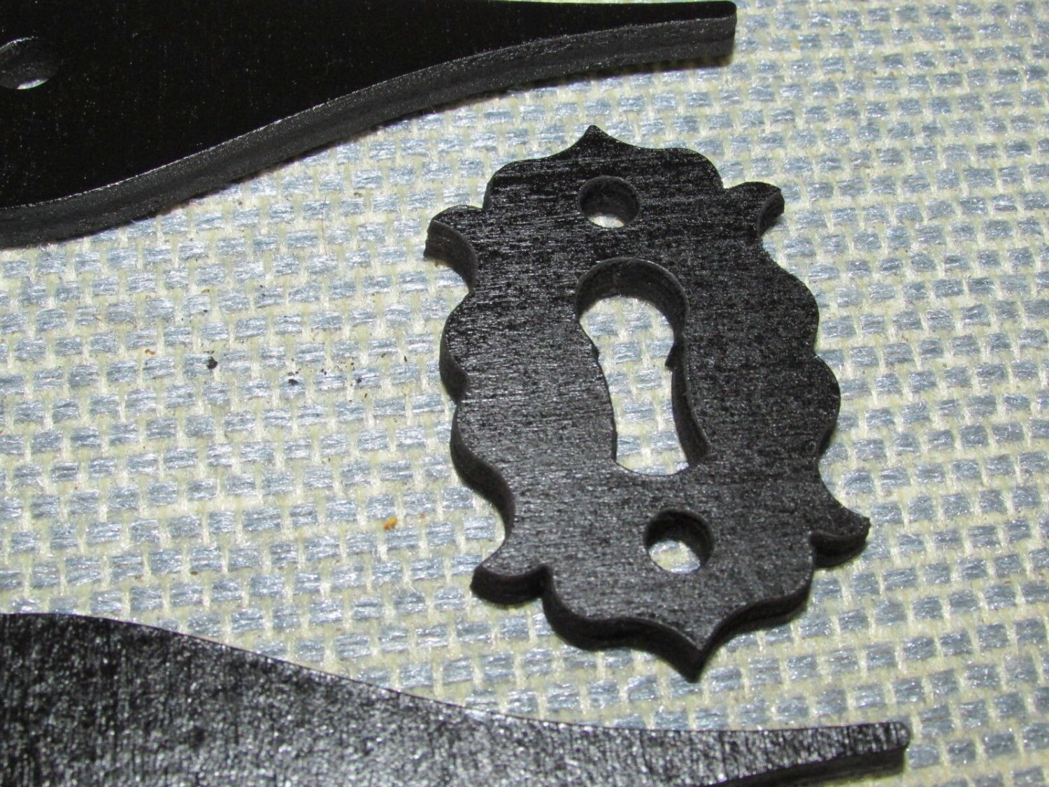 Decorative Scroll Medieval Style Wood Set Of Hinges Straps & Key EscutcheonType 1 - Österreich
