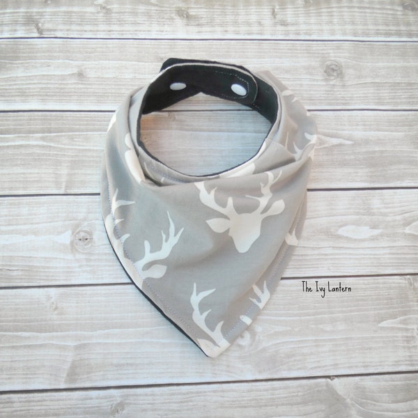 Organic Baby bandana bib | deer baby bib | scarf bib | baby boy bibs | infinity bib | trendy baby |  hipster bibs | bibdanas | bandana | bib