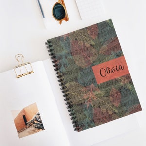 Cuaderno de espiral con nombre personalizado, regalo personalizado de diario de escritura de otoño, lindo bloc de notas forrado con letras de canciones, regalo de estudiante de maestro amante de la música