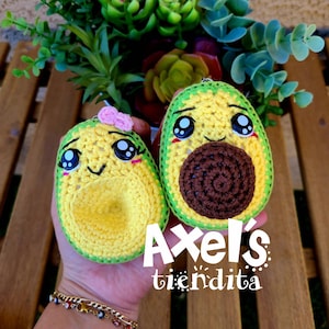 Avocado Keychain - Avocado Amigurumi Plushie Keychain - Aguacate Keychain
