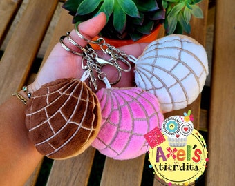 Conchita Keychain - Pan Dulce Plushie Keychain - Plush Pan Dulce - Concha Keychain