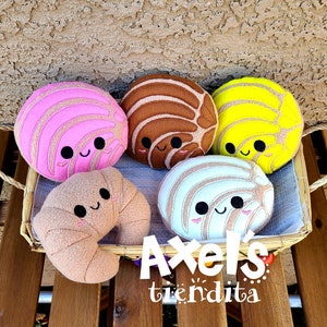 Concha Plushie – Pan Dulce Stuffie, Kawaii Food Toy