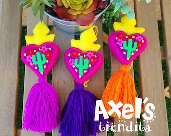 Sagrado Corazón Mexican Tassel for Bags - Mexican Star Pom Pom - Tassel Pom Pom - Mexican Pom Pom Tassel - Boho Heart Tassel