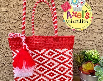 Handwoven Recycled Plastic Tote Bag: Mexican Lunch Bag with Tassel