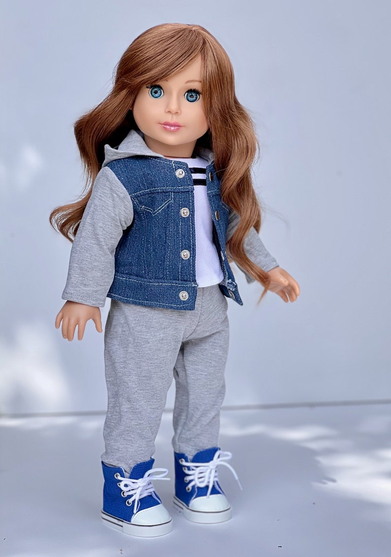 Tomboy -4 Piece 18 Inch Doll Outfit – Jeans Jacket, Sweatpants, T-Shirt and Boots bild 8