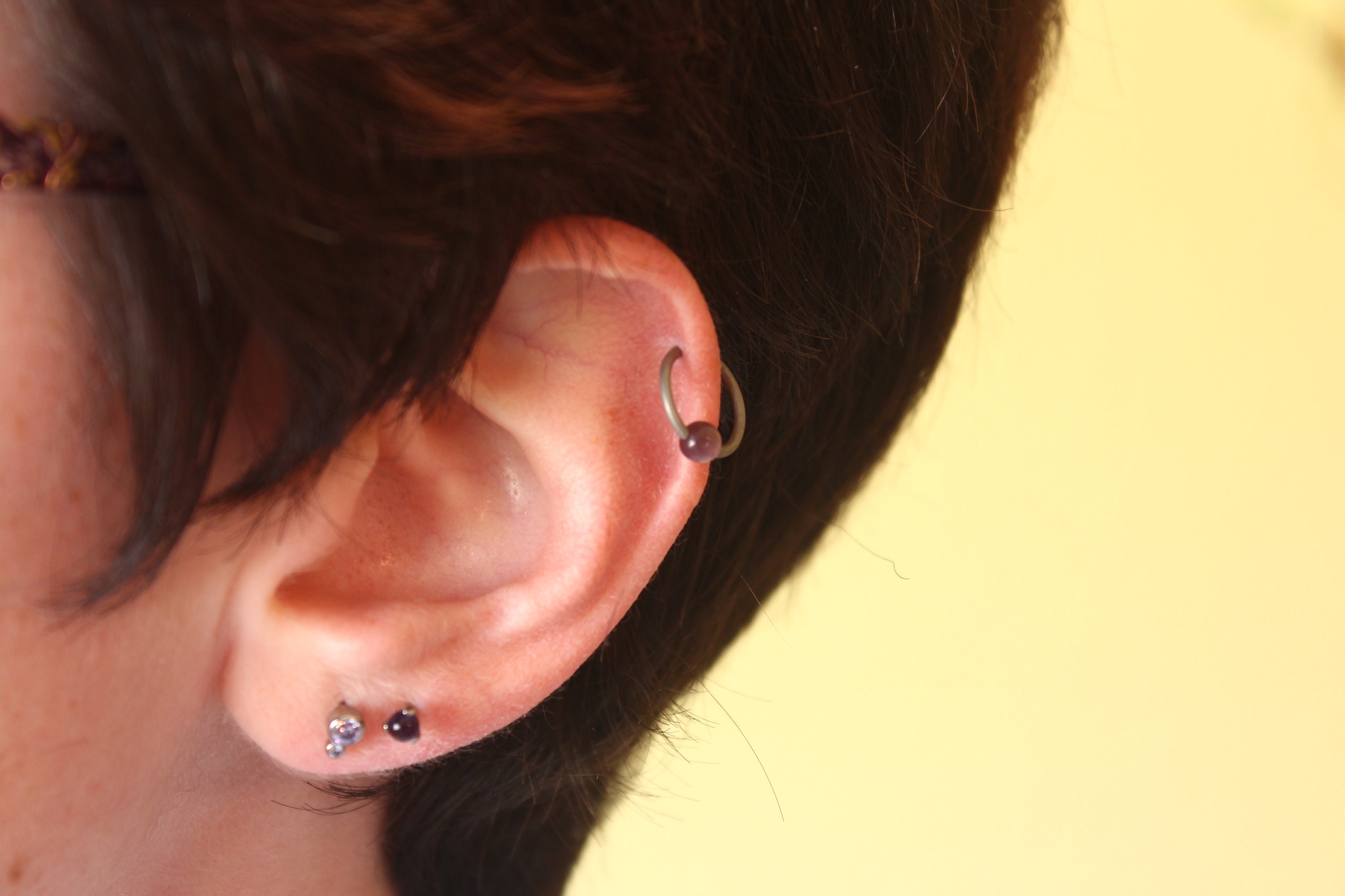 Cartilage, Tragus, or Septum Earring, 18 Gauge Titanium, Captive Bead