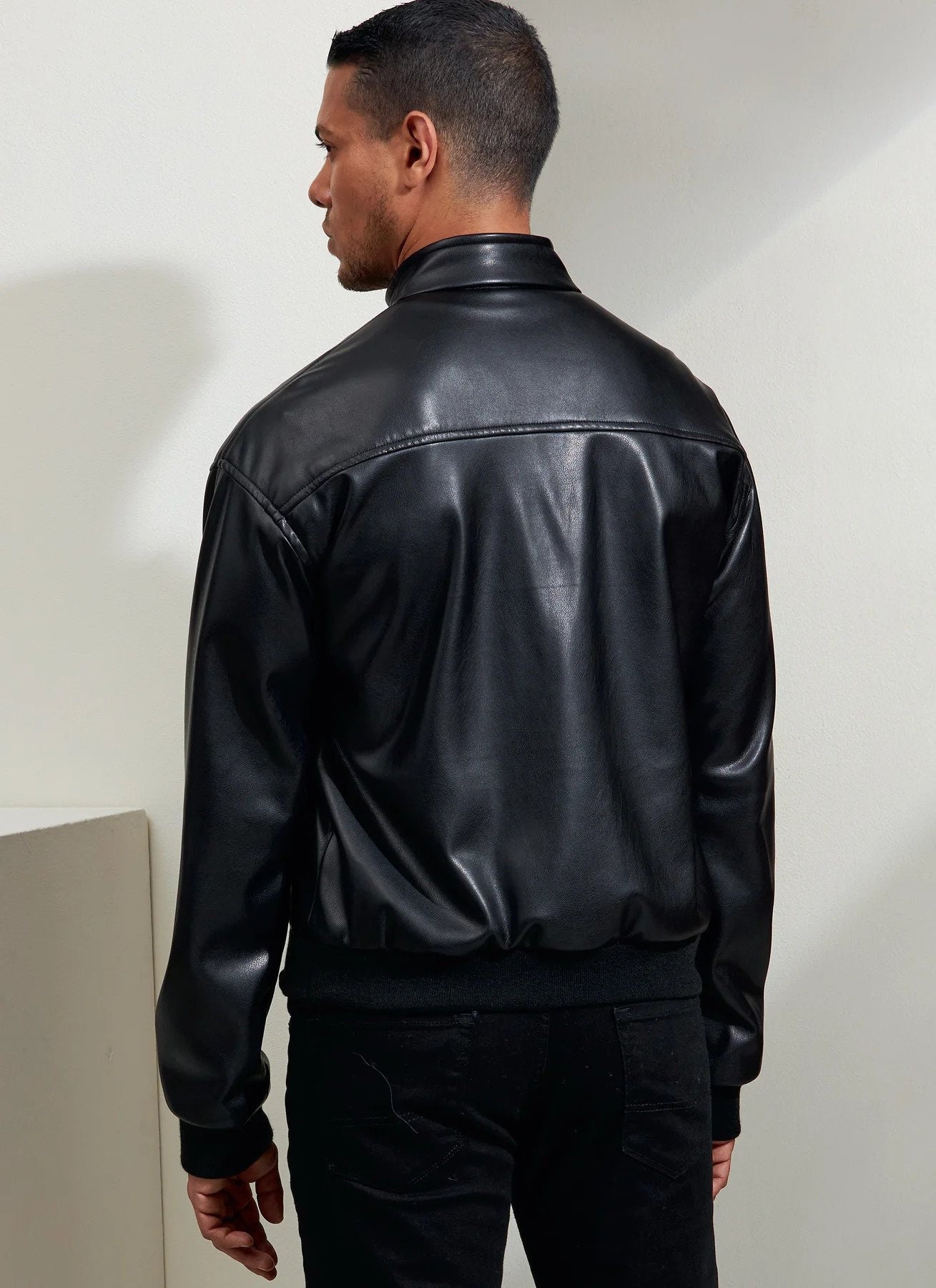 ジャケット・アウター SHORT BOMBER JACKET WITH DRAPED BACK BOW Cowboy Bebop Swordfish II Reversible Bomber Jacket
