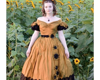 Patrón de costura McCall's M8017 para disfraz de mujer, sin cortar, talla FF (6-14), descatalogado.