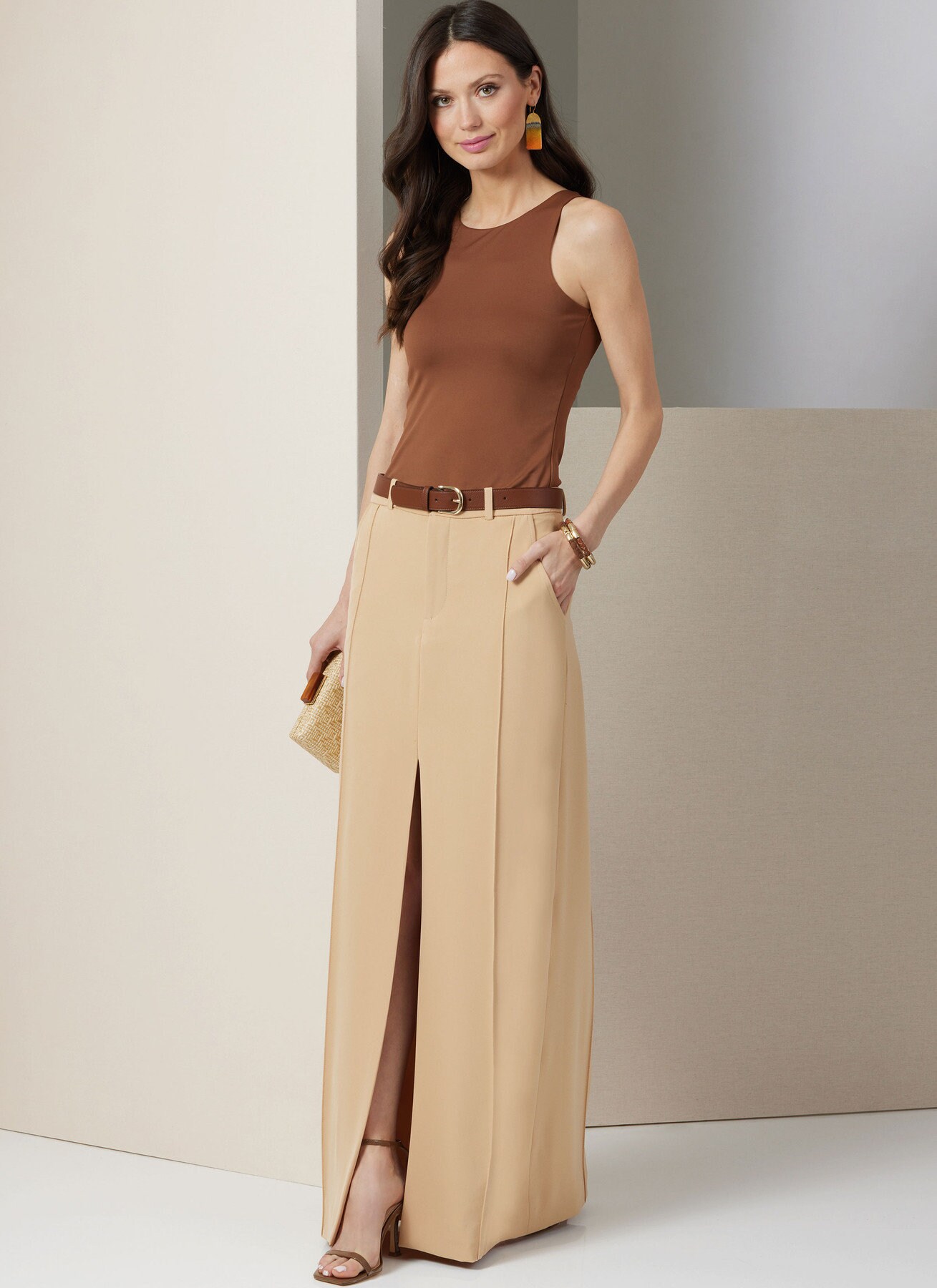 Misses' Skirt in Two Lengths Vogue Sewing Pattern V2032