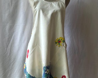 Small/Medium Vintage Tablecloth No Tie Cross Back Full Japanese Apron