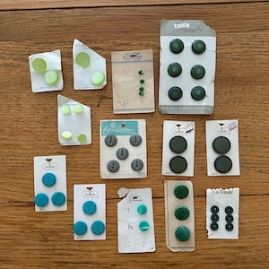 Vintage Button Card Lot - Vintage Green Buttons  - Button Ephemera