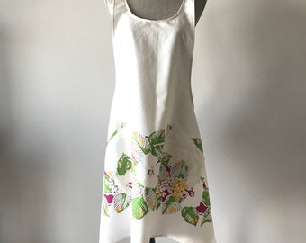 Floral Vintage Tablecloth Apron - No Tie Apron - Cross Back Apron - Japanese Apron