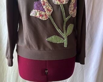 Vintage Quilt Purple Tulip Patchwork Appliquéd Crewneck Sweatshirt